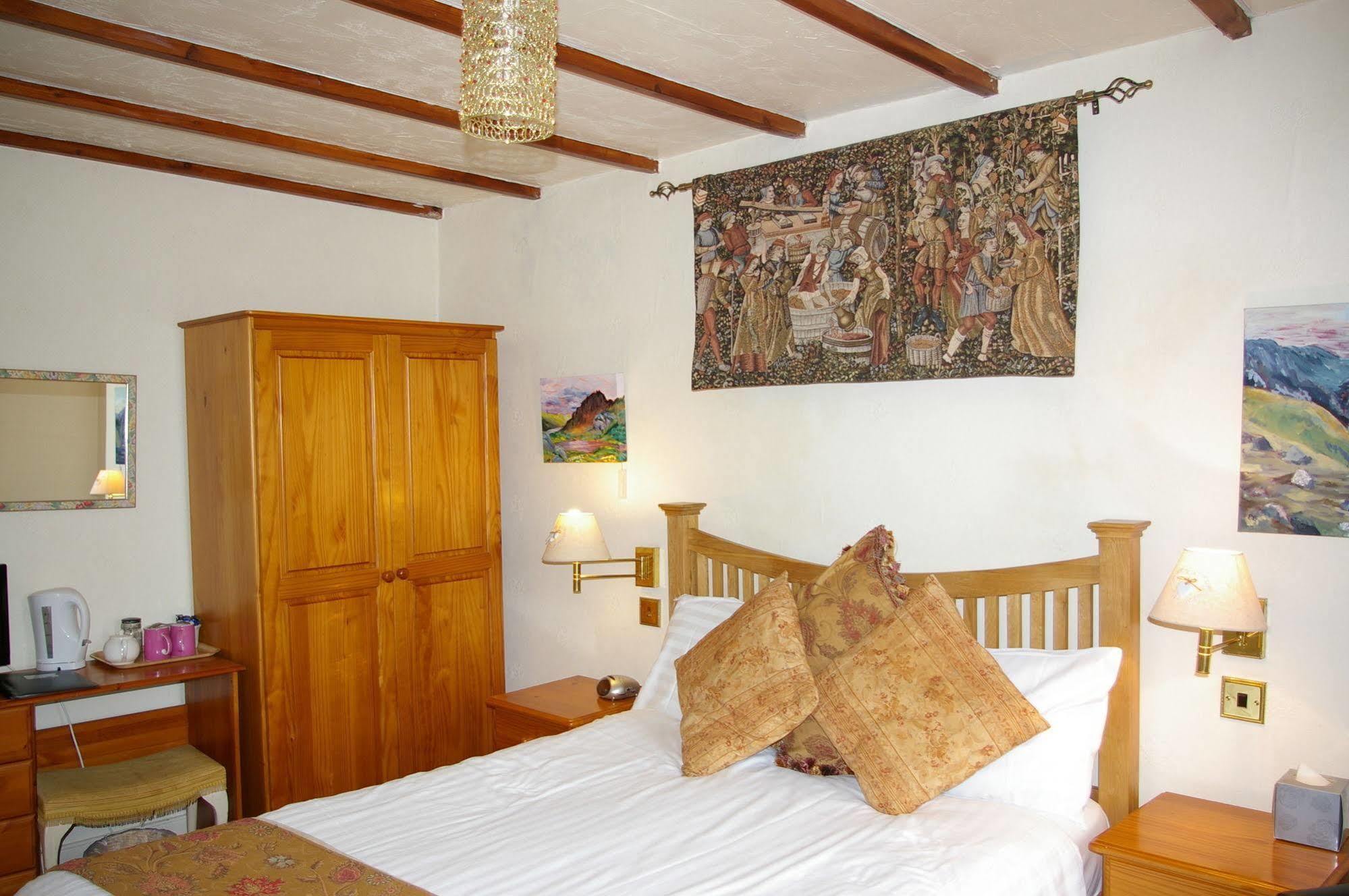 Elen'S Castle Hotel Dolwyddelan Kültér fotó